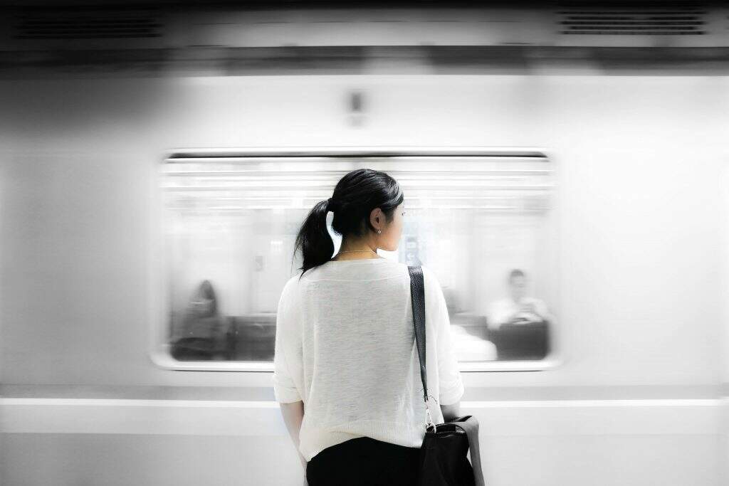mulher-no-metro